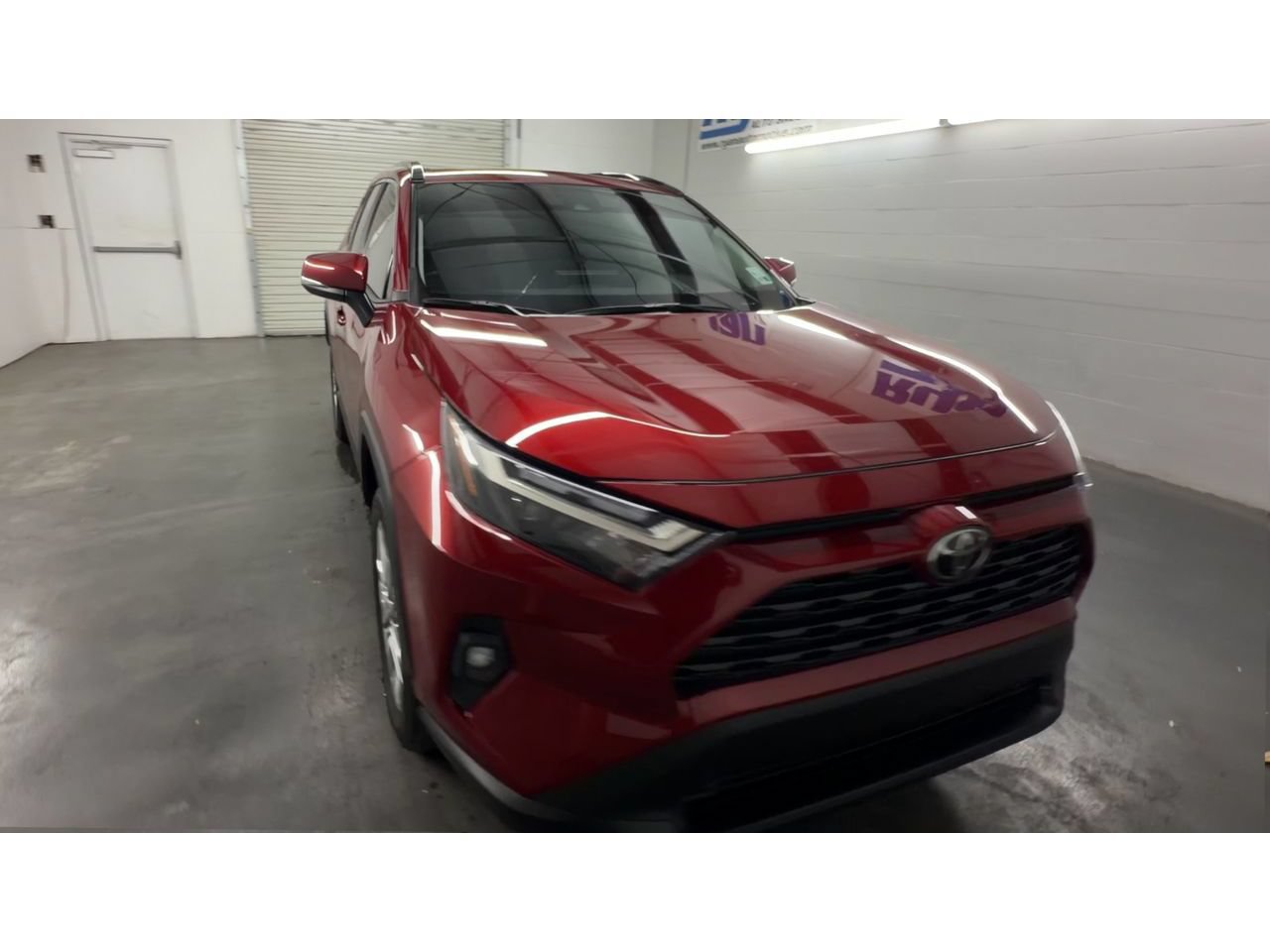 Used 2025 Toyota RAV4 XLE Premium FWD image 3