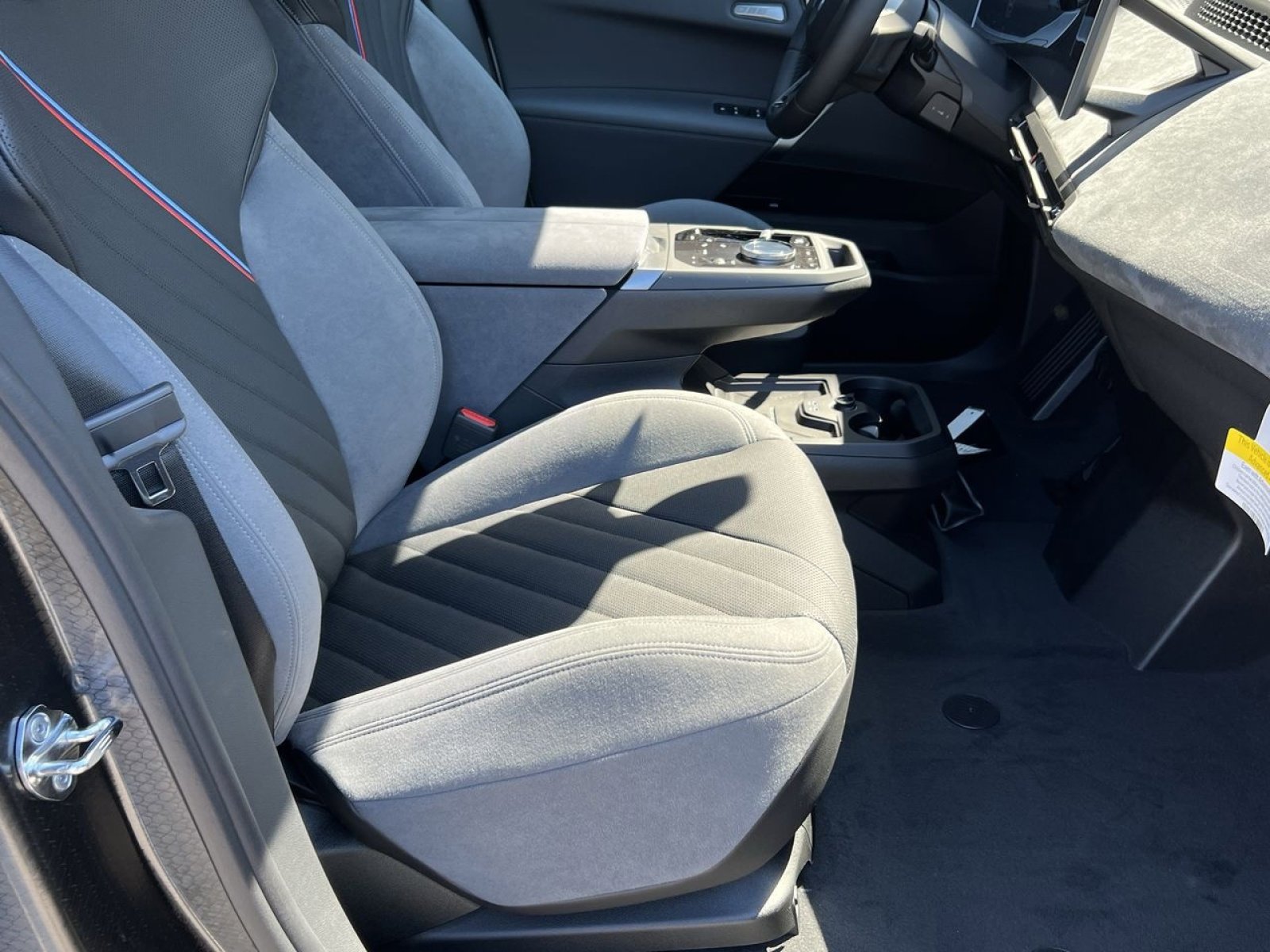 New 2026 BMW iX xDrive60 w/ M Sport Package image 26