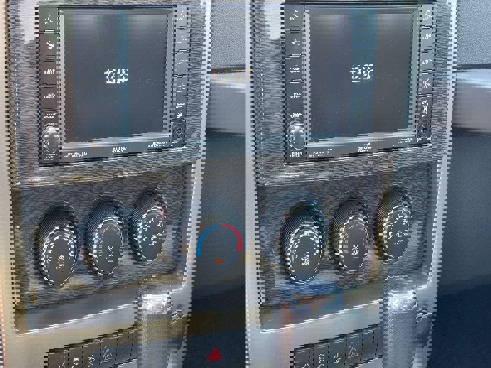 Used 2011 Jeep Liberty Limited w/ Chrome Accents Group image 23