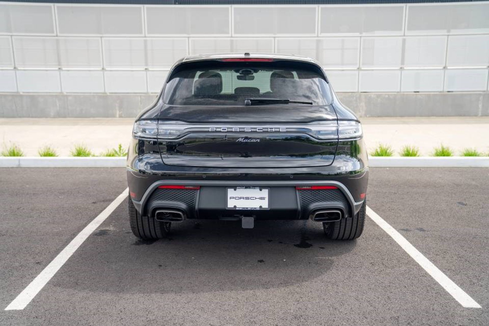 New 2026 Porsche Macan AWD/4WD image 7