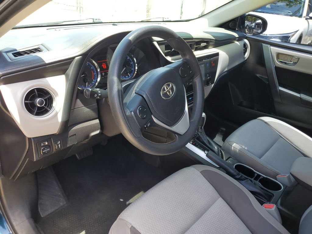Used 2019 Toyota Corolla LE FWD image 15