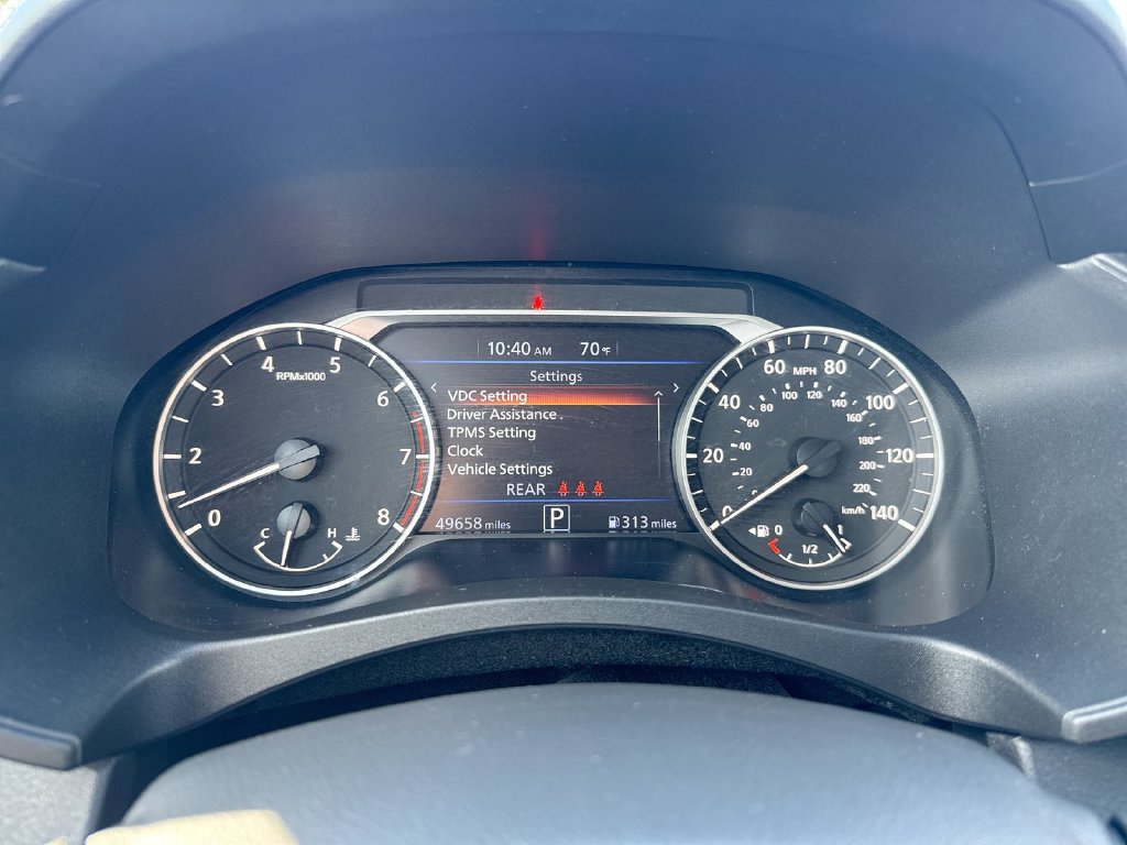 Used 2024 Nissan Altima 2.5 SV FWD image 12