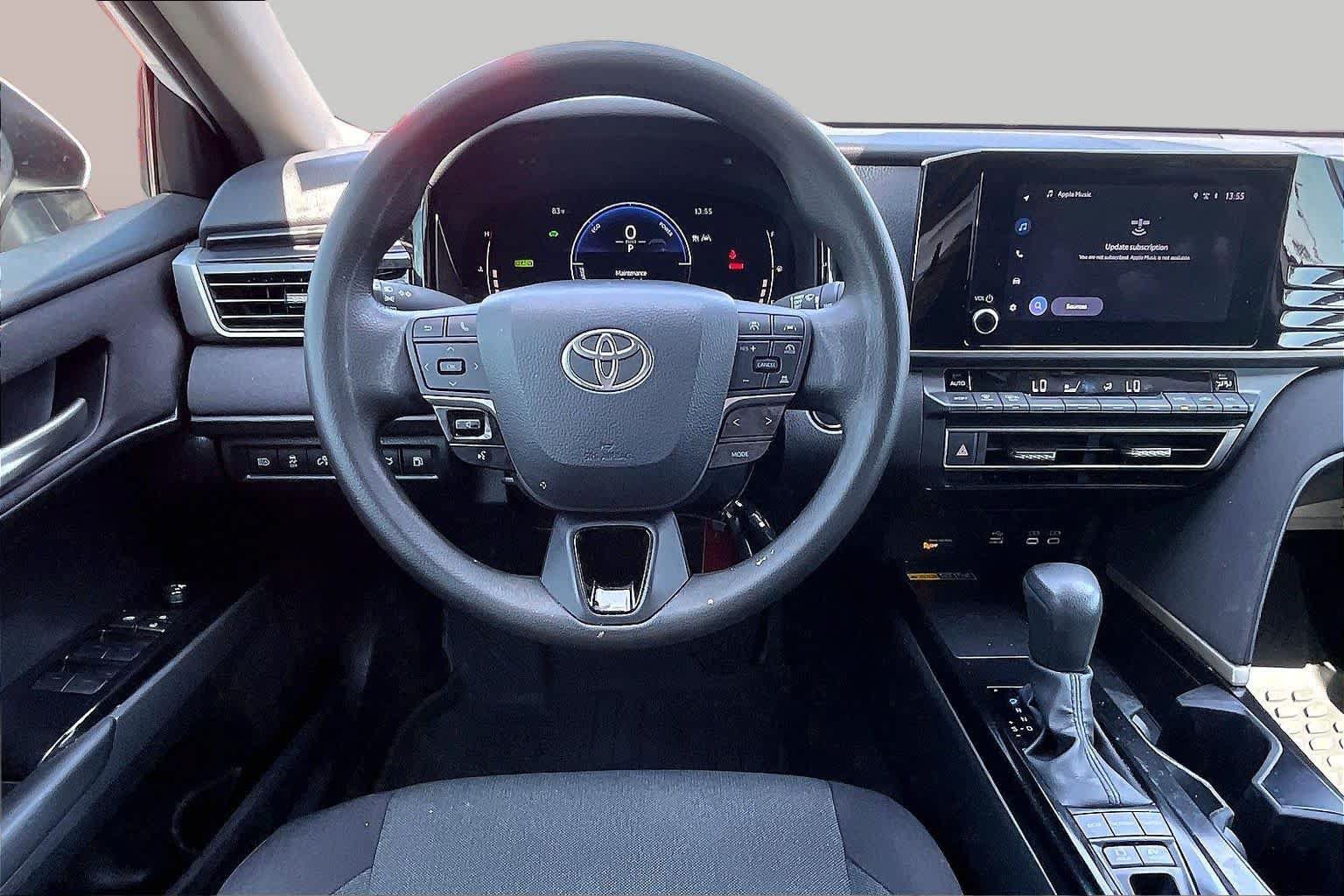 Certified 2025 Toyota Camry LE FWD image 5