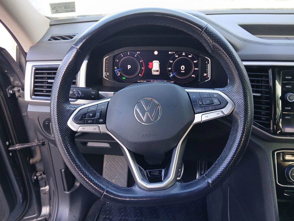 Used 2021 Volkswagen Atlas SEL R-Line image 21