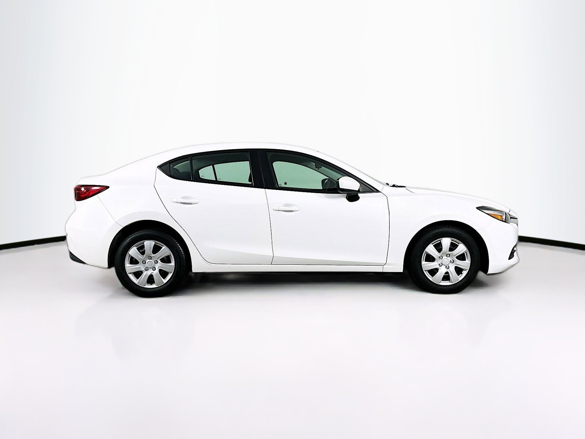 Used 2018 MAZDA MAZDA3 Sport image 10