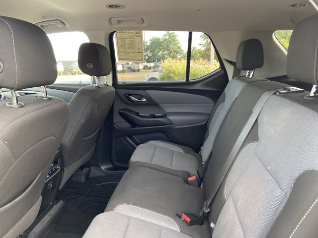 Used 2021 Chevrolet Traverse LT FWD image 17