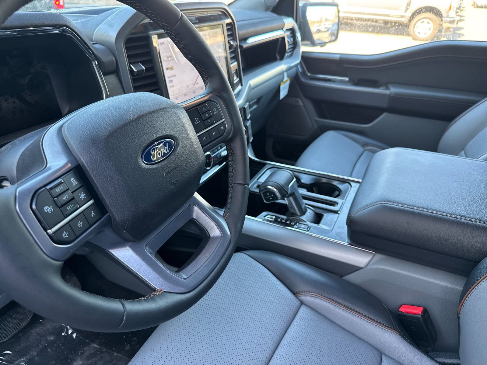 New 2026 Ford F150 Lariat w/ Equipment Group 501A Mid image 9