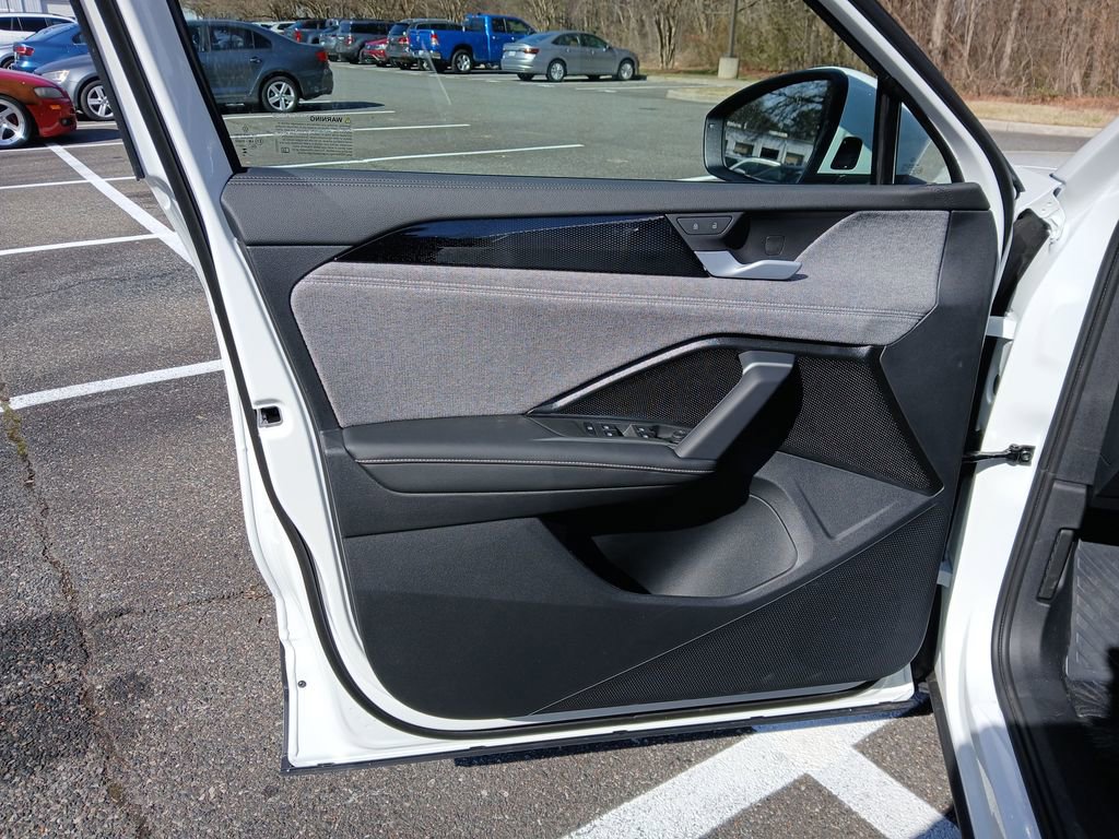 New 2026 Volkswagen Tiguan S image 10