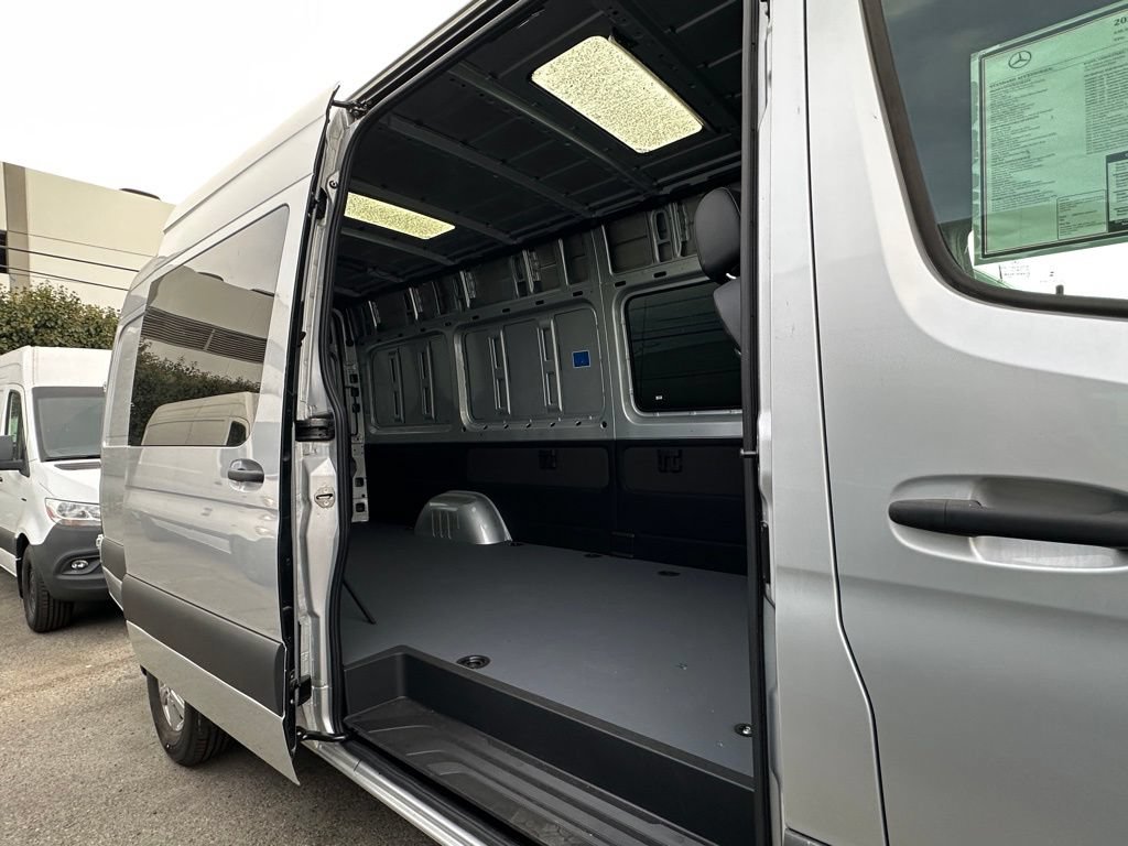 New 2023 Mercedes-Benz Sprinter 2500 image 19