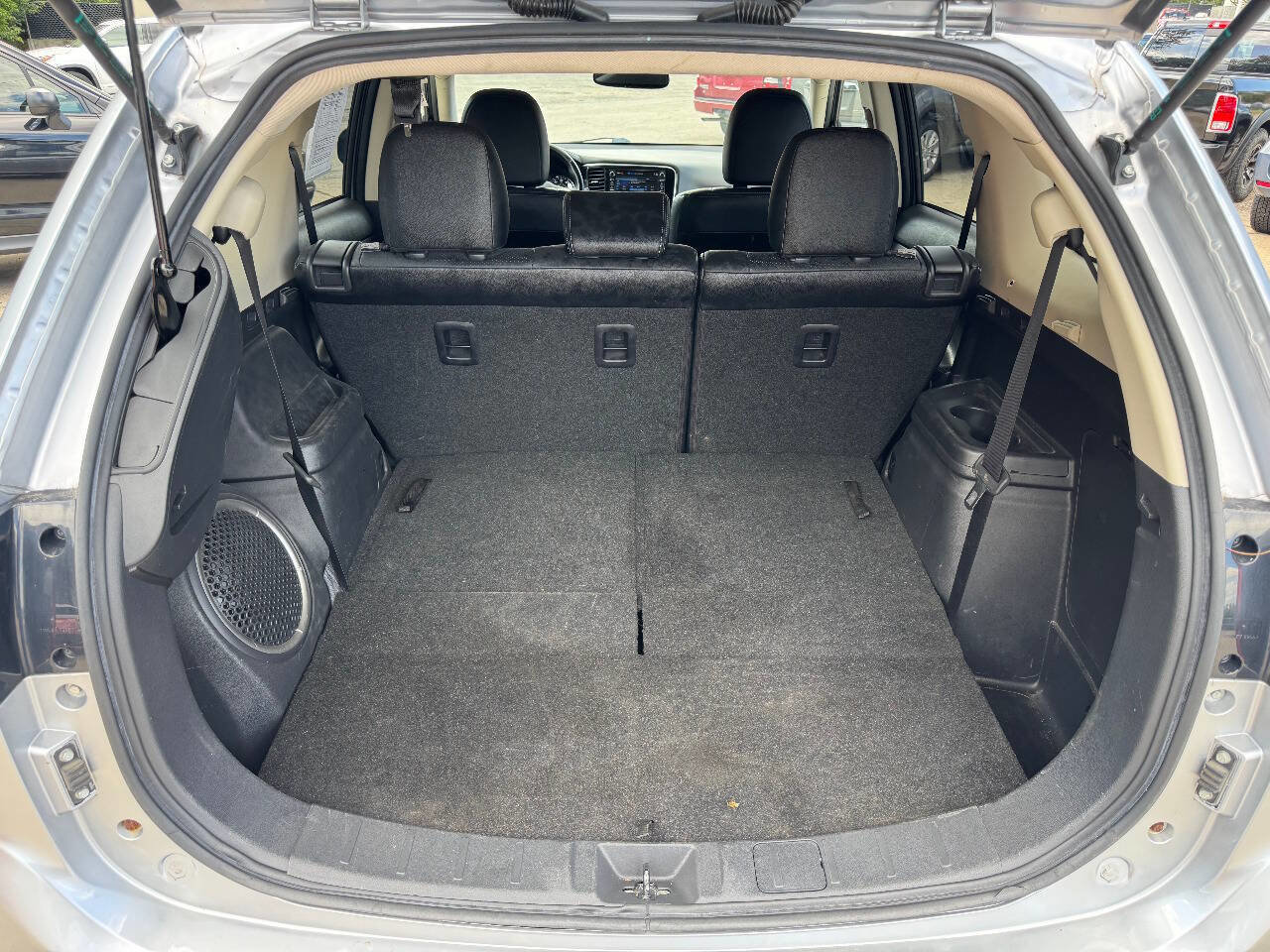 Used 2016 Mitsubishi Outlander GT image 15