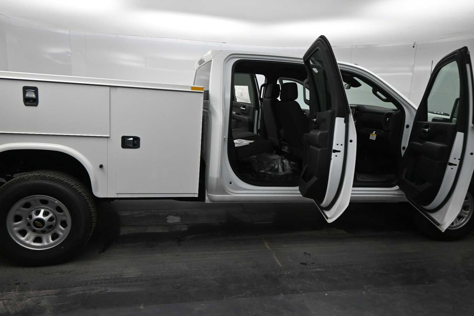 Used 2024 Chevrolet Silverado 3500 W/T w/ WT Convenience Package AWD/4WD image 24