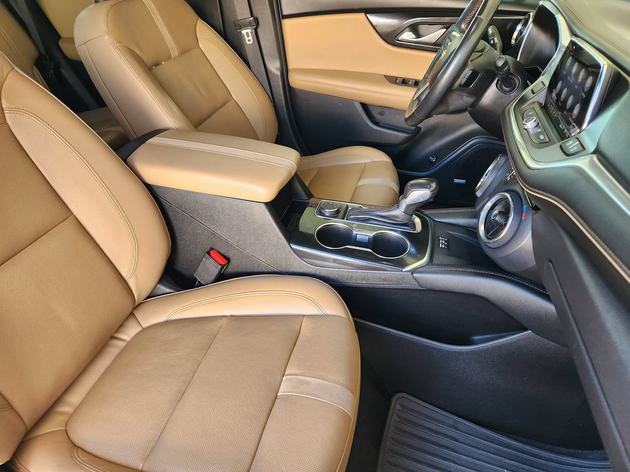 Used 2019 Chevrolet Blazer Premier w/ Driver Confidence II Package FWD image 13