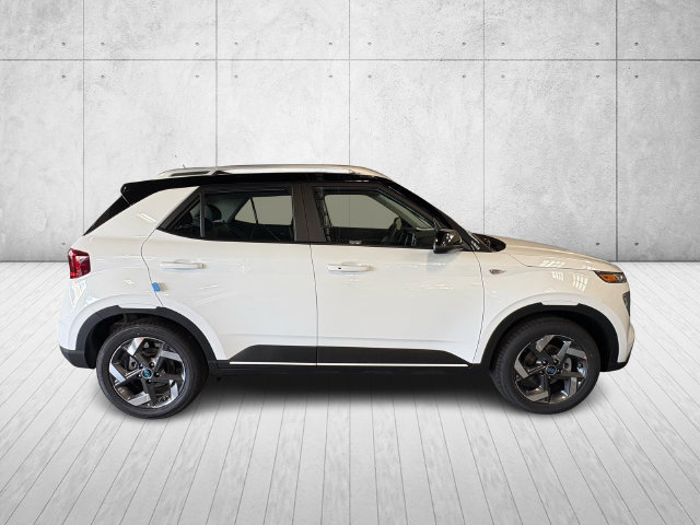 New 2026 Hyundai Venue SEL FWD image 4