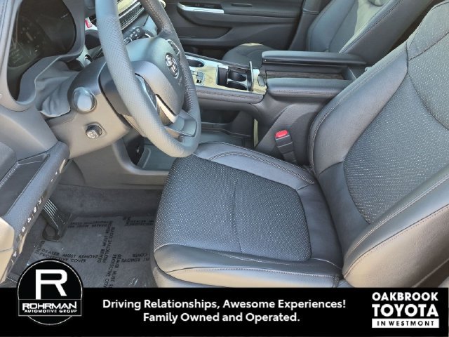 New 2026 Toyota Sienna Platinum AWD/4WD image 12