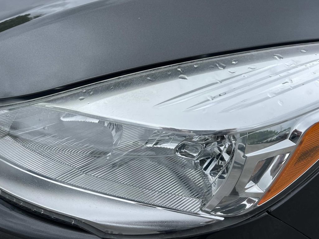Used 2015 Ford Escape Titanium AWD/4WD image 9