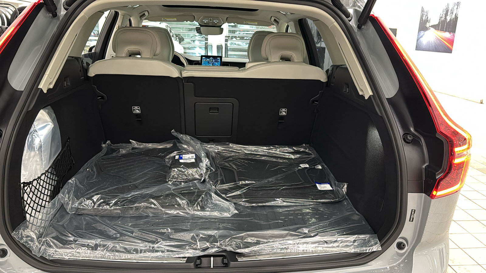 New 2026 Volvo XC60 B5 Ultra w/ Protection Package Premier AWD/4WD image 29