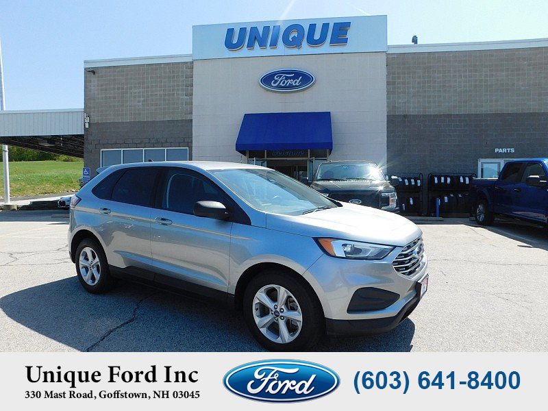 Used 2021 Ford Edge SE image 3