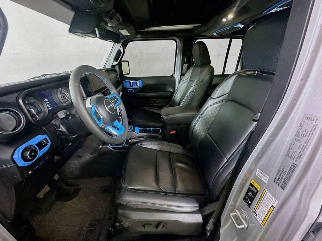 Used 2024 Jeep Wrangler High Altitude AWD/4WD image 14