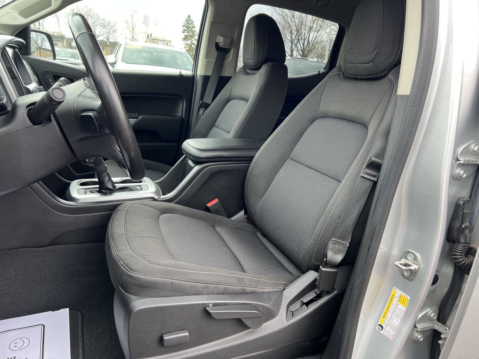 Used 2019 Chevrolet Colorado LT w/ LT Convenience Package image 10