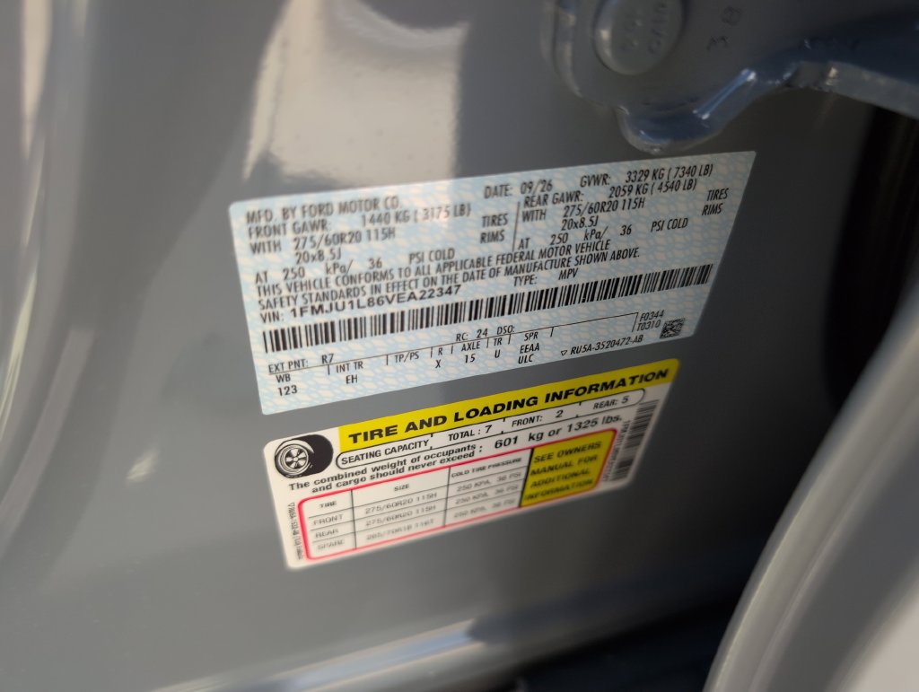 New 2027 Ford Expedition Platinum RWD image 36