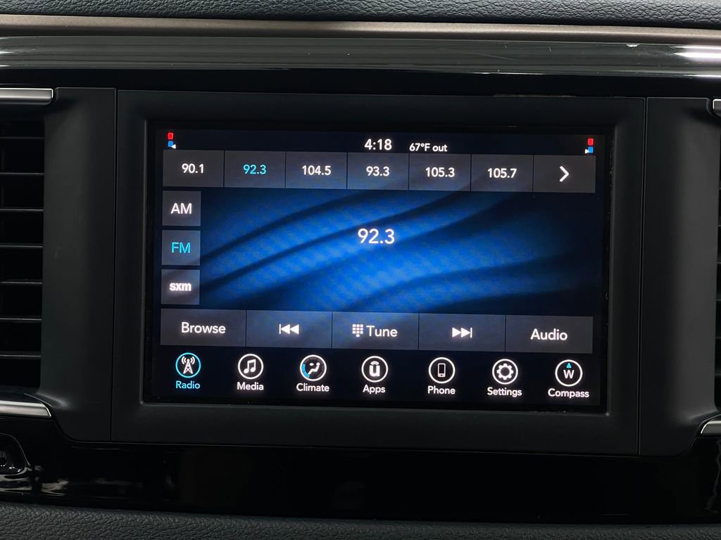 Used 2020 Chrysler Voyager Lxi image 22