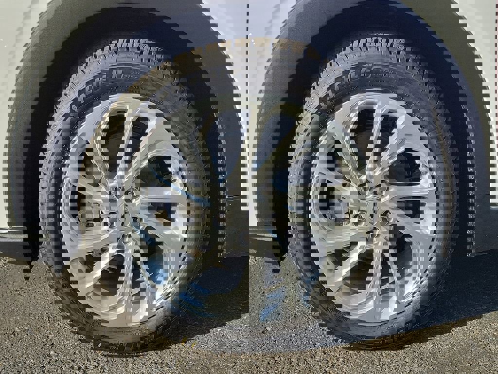 New 2027 Chevrolet Bolt LT image 21