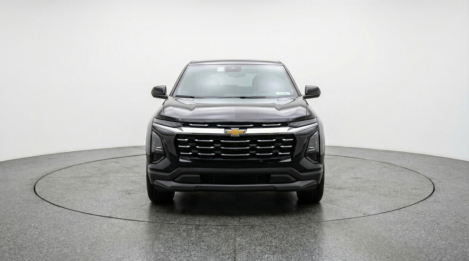 Used 2025 Chevrolet Equinox LT FWD image 2