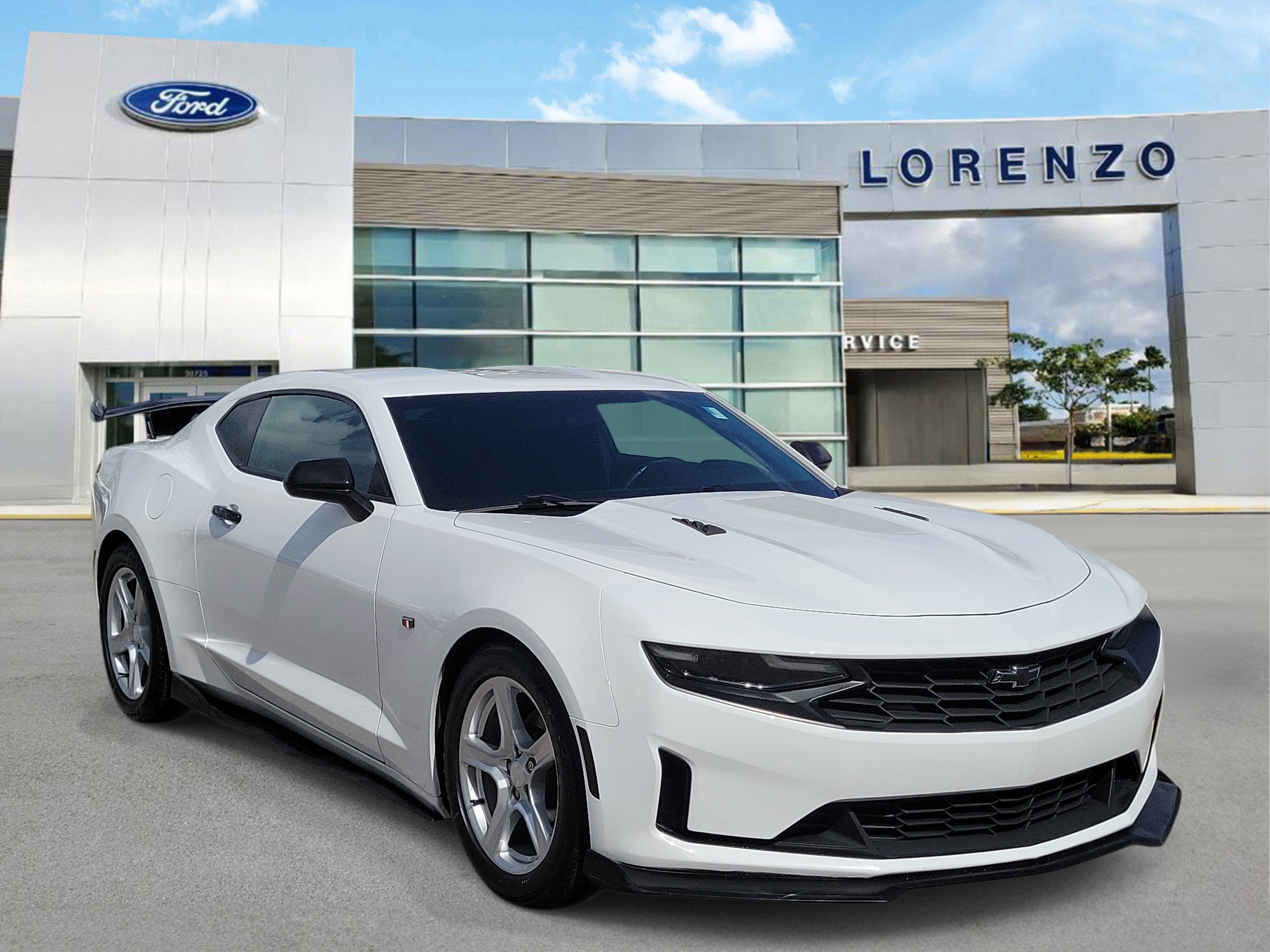 Used 2021 Chevrolet Camaro LT RWD image 3