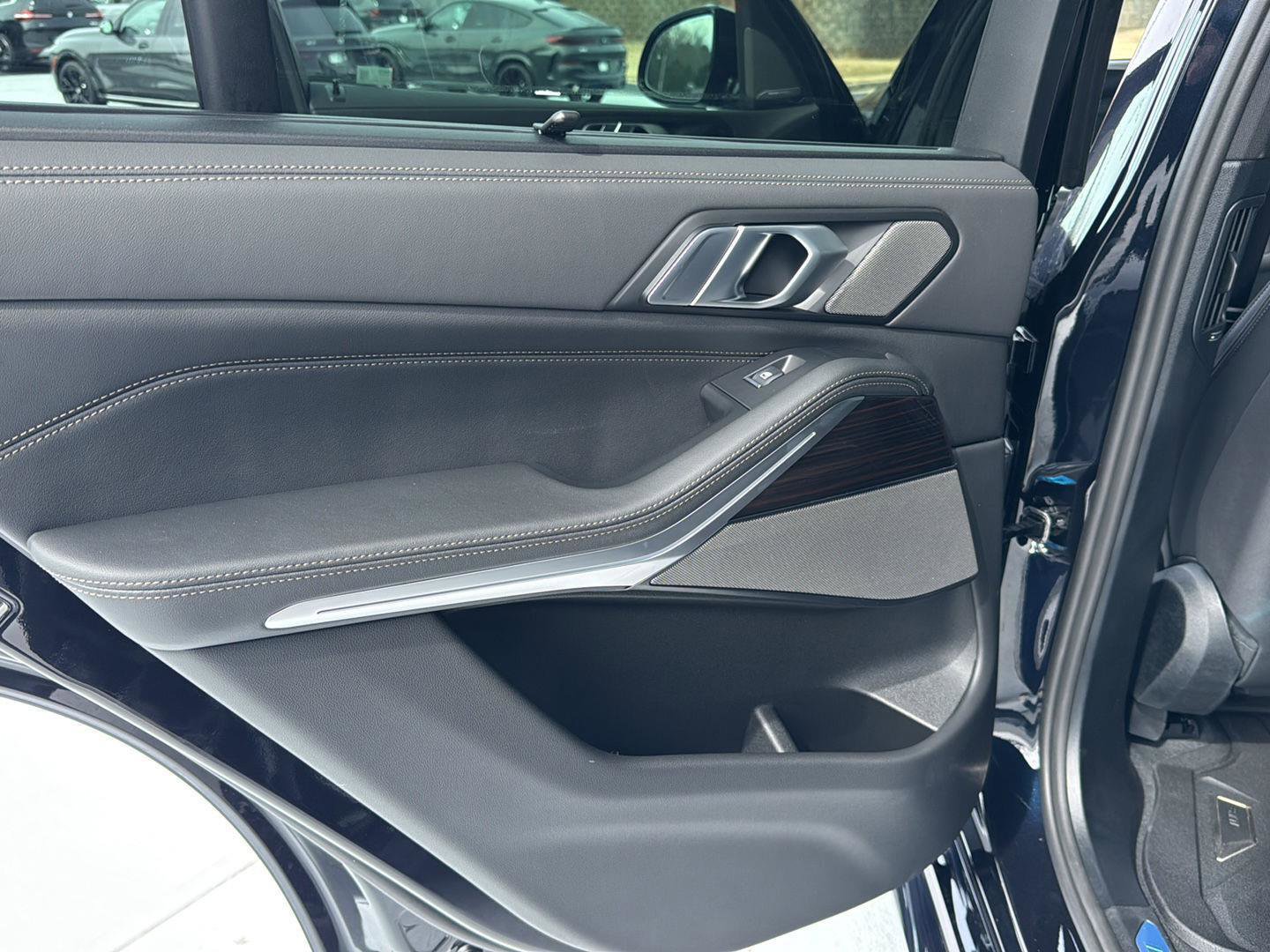 New 2026 BMW X5 xDrive40i w/ Executive Package image 16