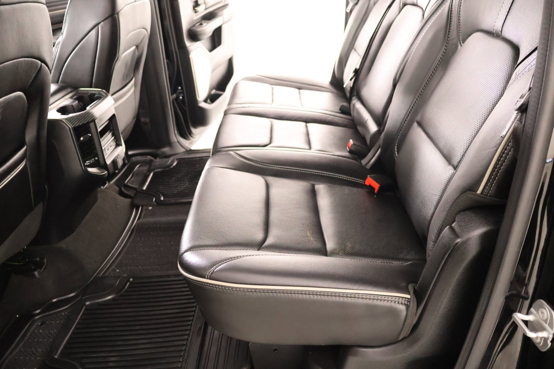 Used 2020 RAM 1500 Limited w/ Black Appearance Package image 13