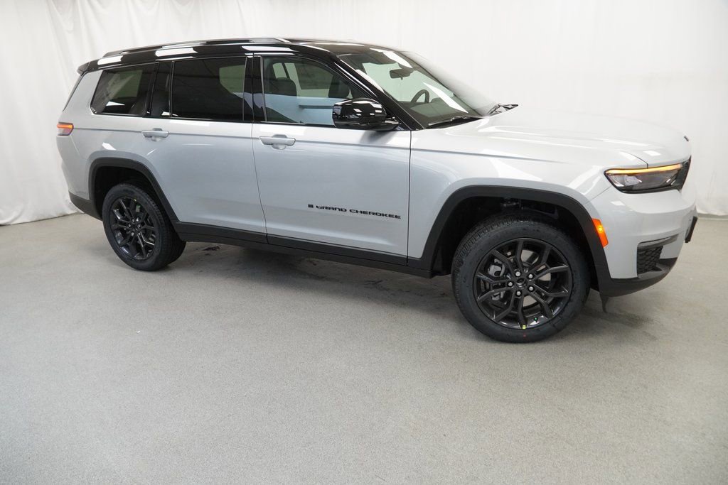 New 2025 Jeep Grand Cherokee L Limited image 9