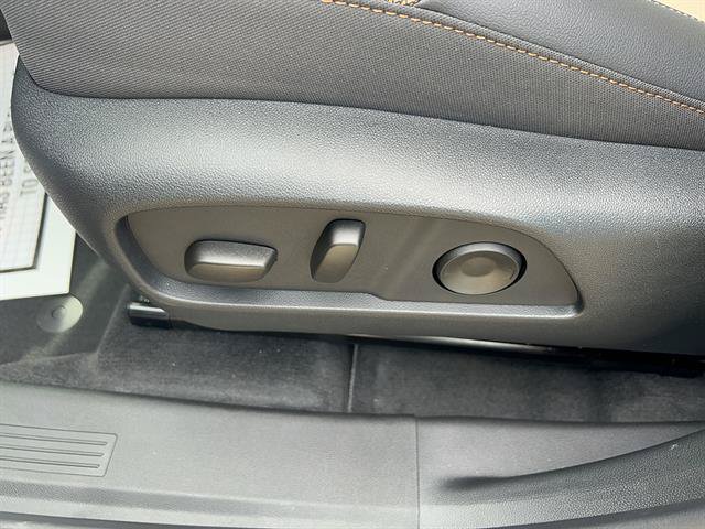 New 2026 Chevrolet Equinox ACTIV w/ Convenience Package III AWD/4WD image 15