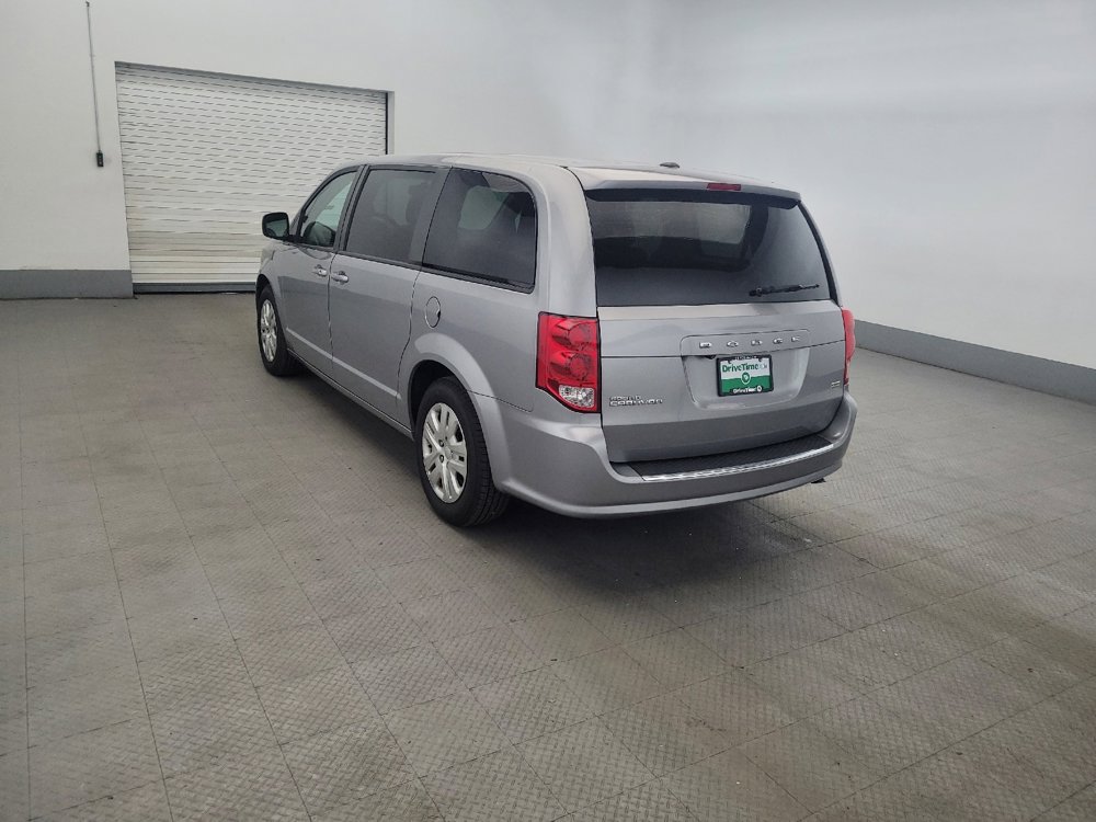 Used 2018 Dodge Grand Caravan SE w/ UConnect Hands-Free Group FWD image 5