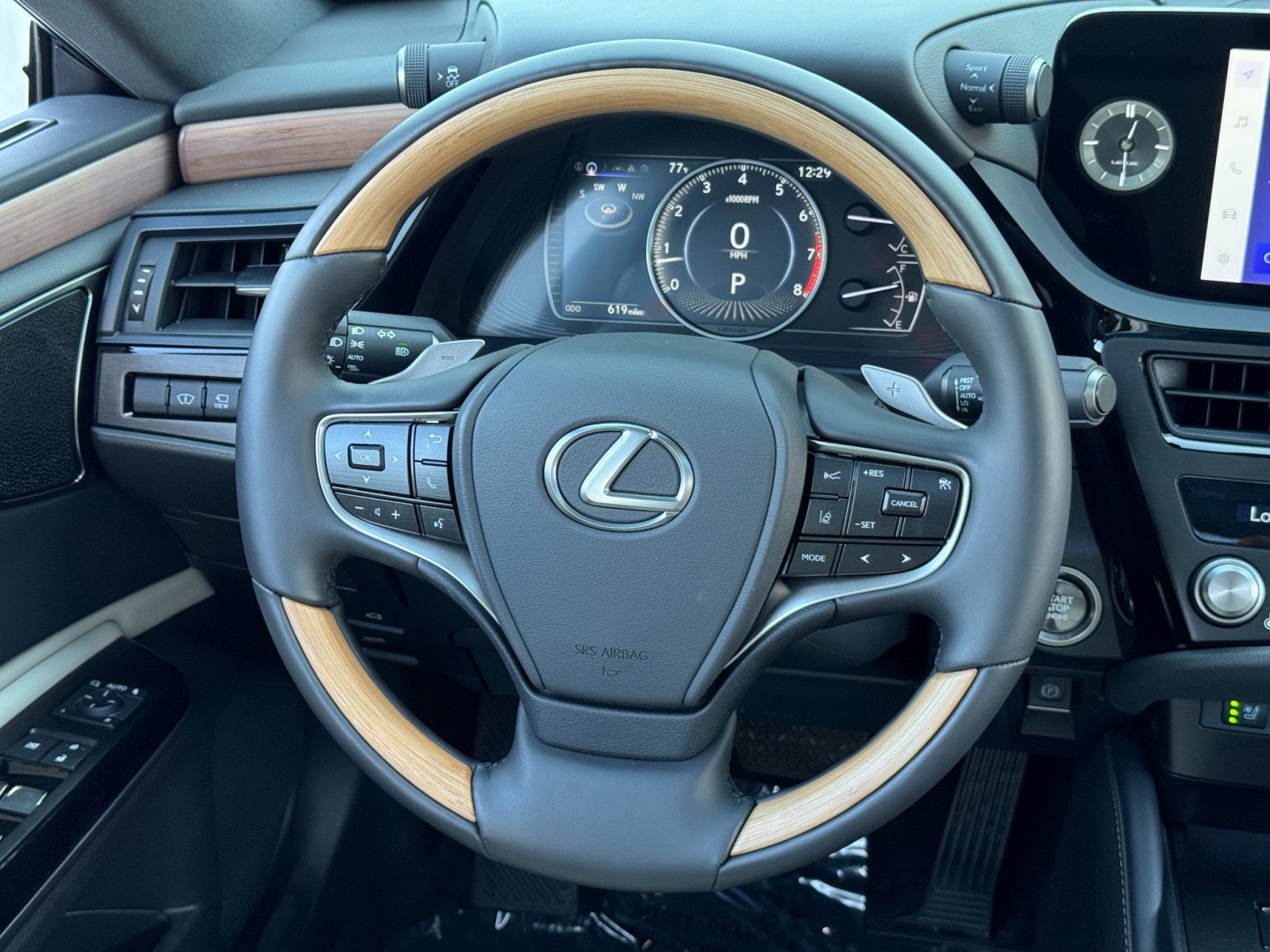 Used 2025 Lexus ES 350 Ultra Luxury w/ Accessory Package (Z1) image 23