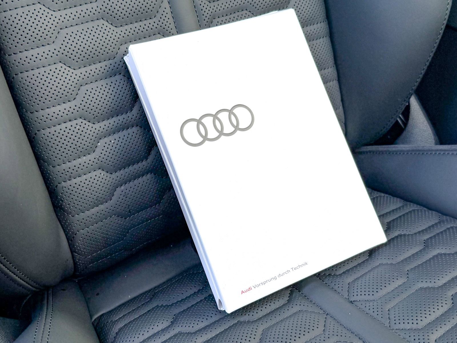 Used 2025 Audi RS Q8 performance AWD/4WD image 15