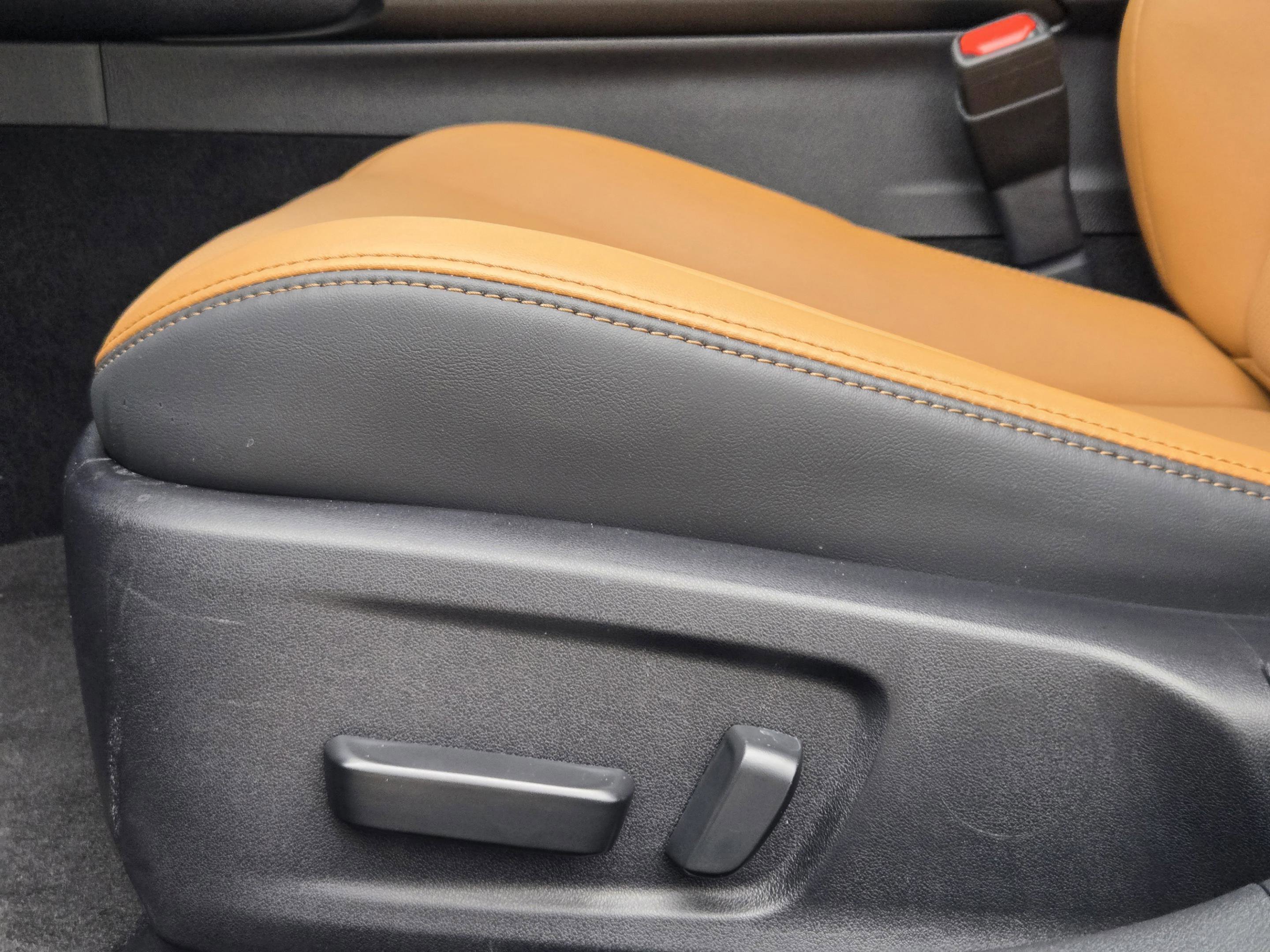 Used 2025 Lexus IS 350 F Sport w/ Accessory Package 2 image 24