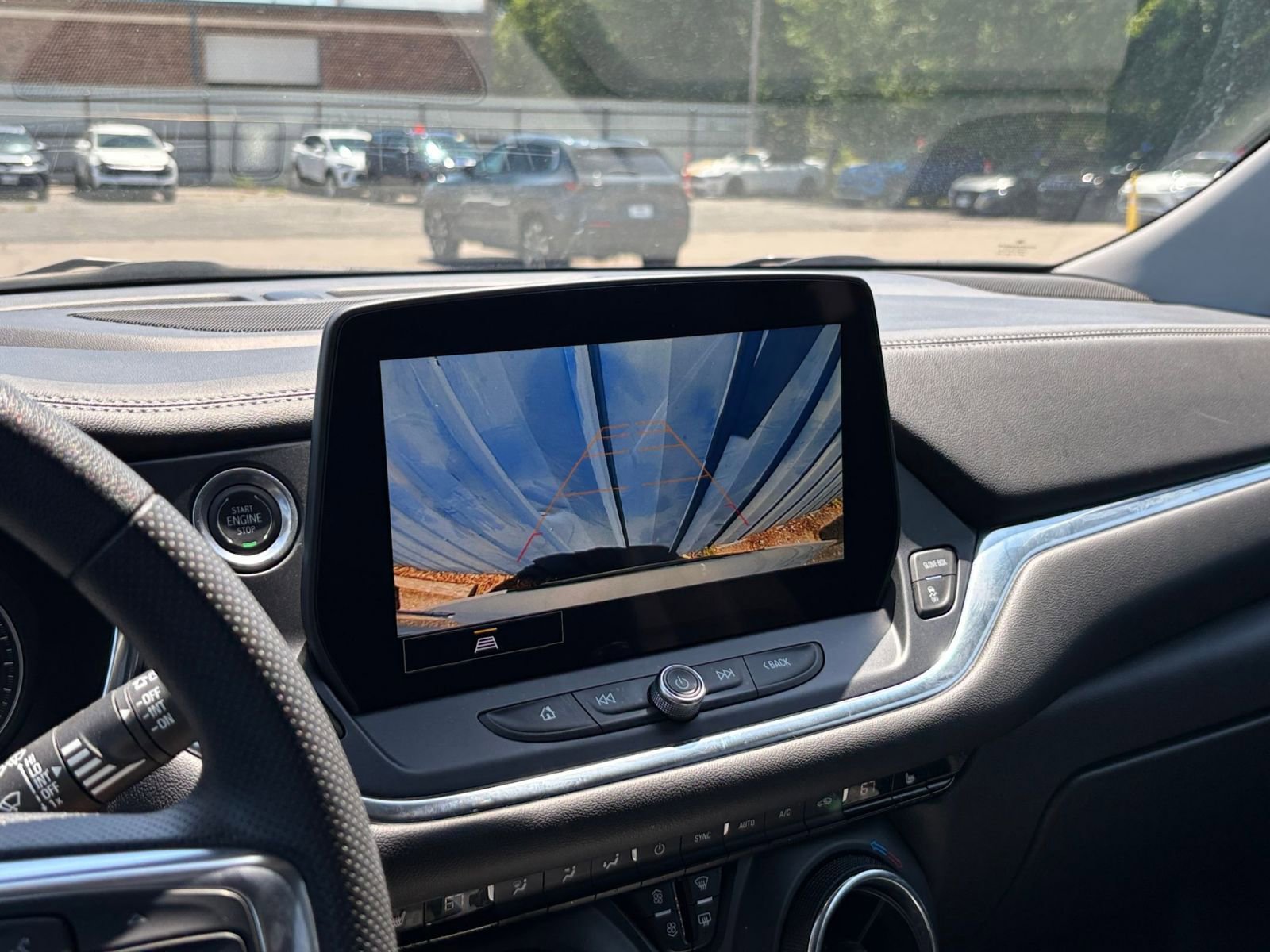 Used 2025 Chevrolet Blazer LT FWD image 24