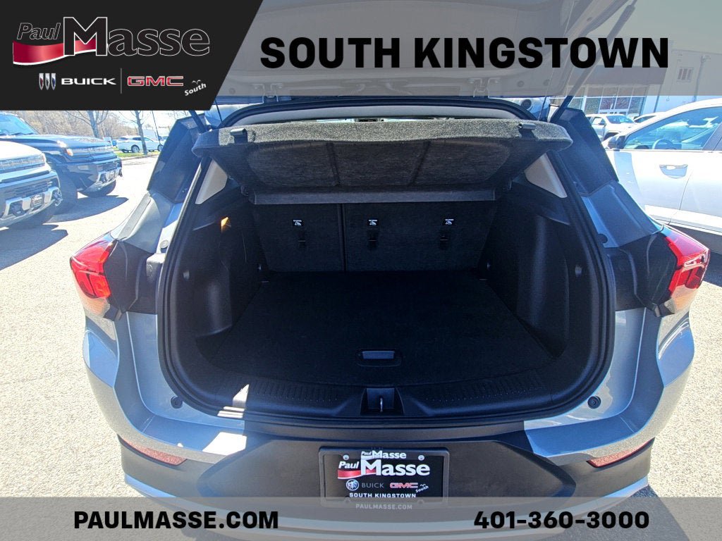 Certified 2023 Buick Encore GX Preferred w/ Cold Weather Comfort Package AWD/4WD image 17