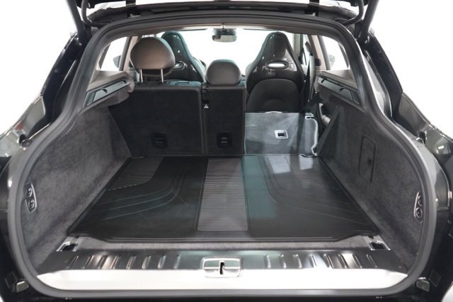 Used 2025 Aston Martin DBX 707 image 50