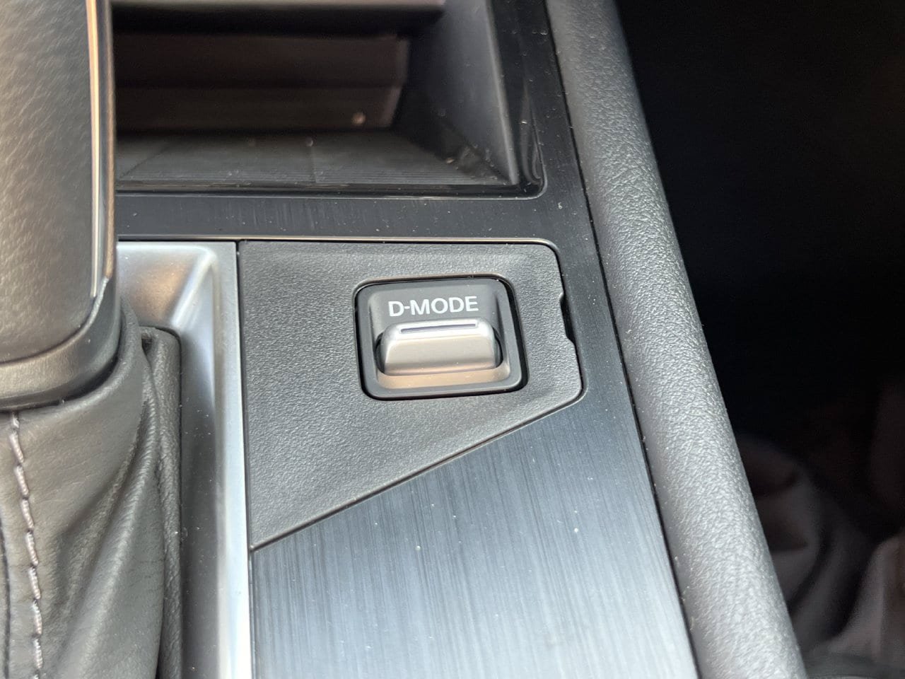 New 2027 Nissan Kicks S FWD image 12