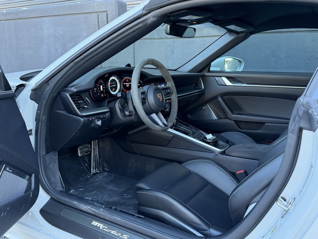 Certified 2022 Porsche 911 Turbo S image 4