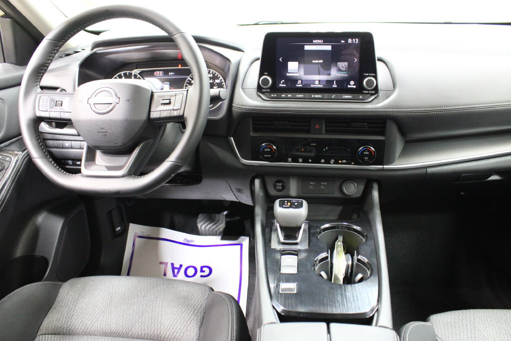 Used 2026 Nissan Rogue SV FWD image 9