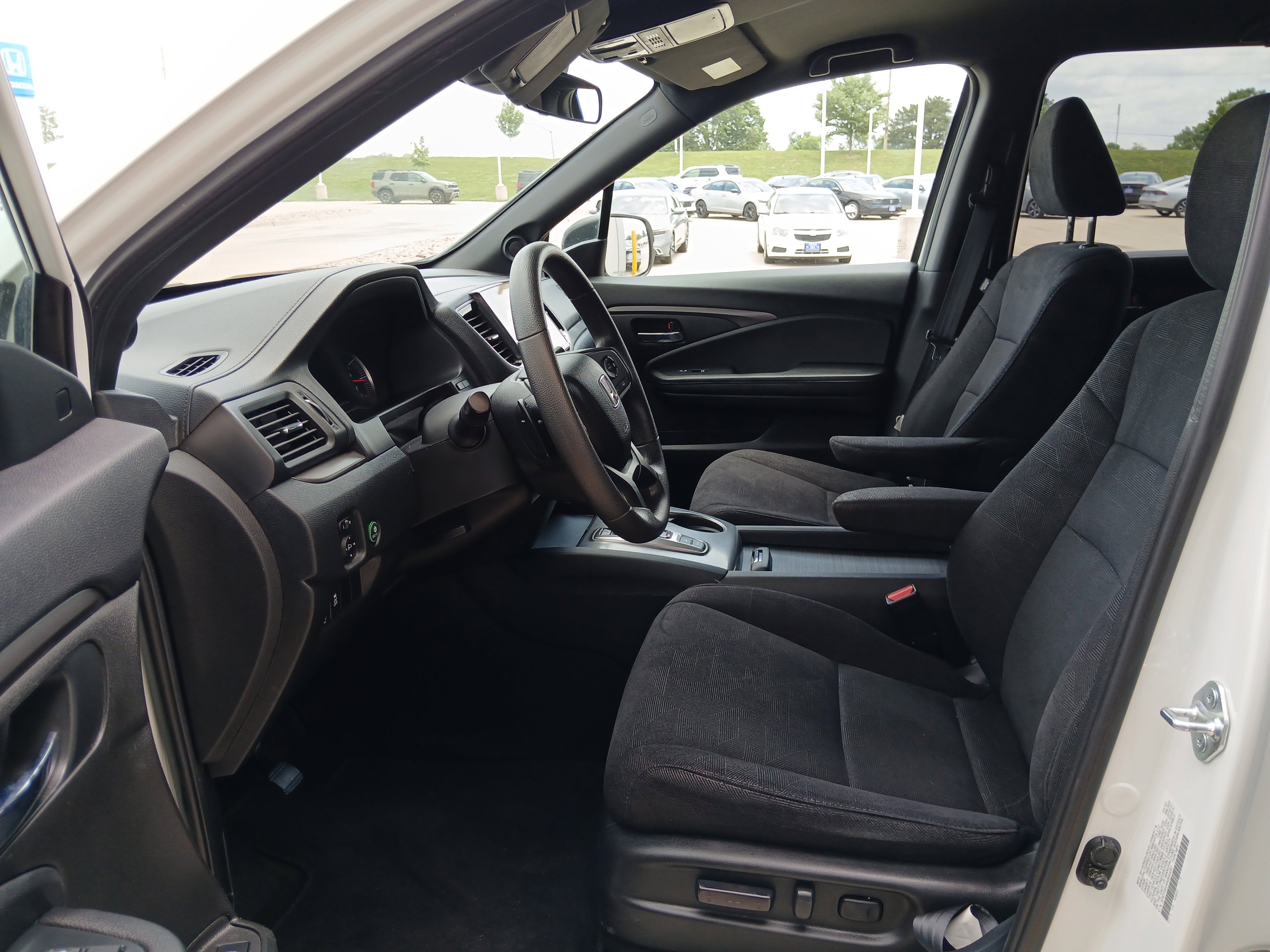 Used 2022 Honda Pilot Sport image 8