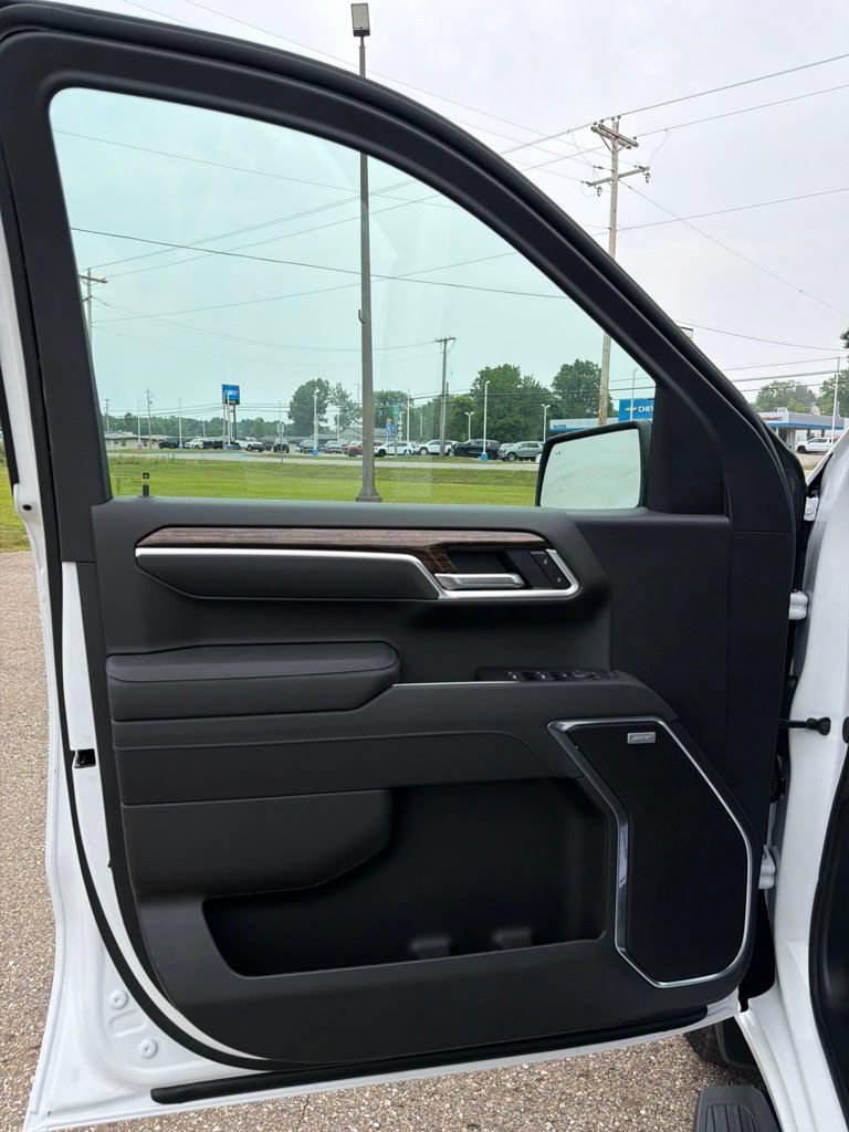 New 2026 GMC Sierra 1500 Elevation w/ Elevation Premium Package AWD/4WD image 11