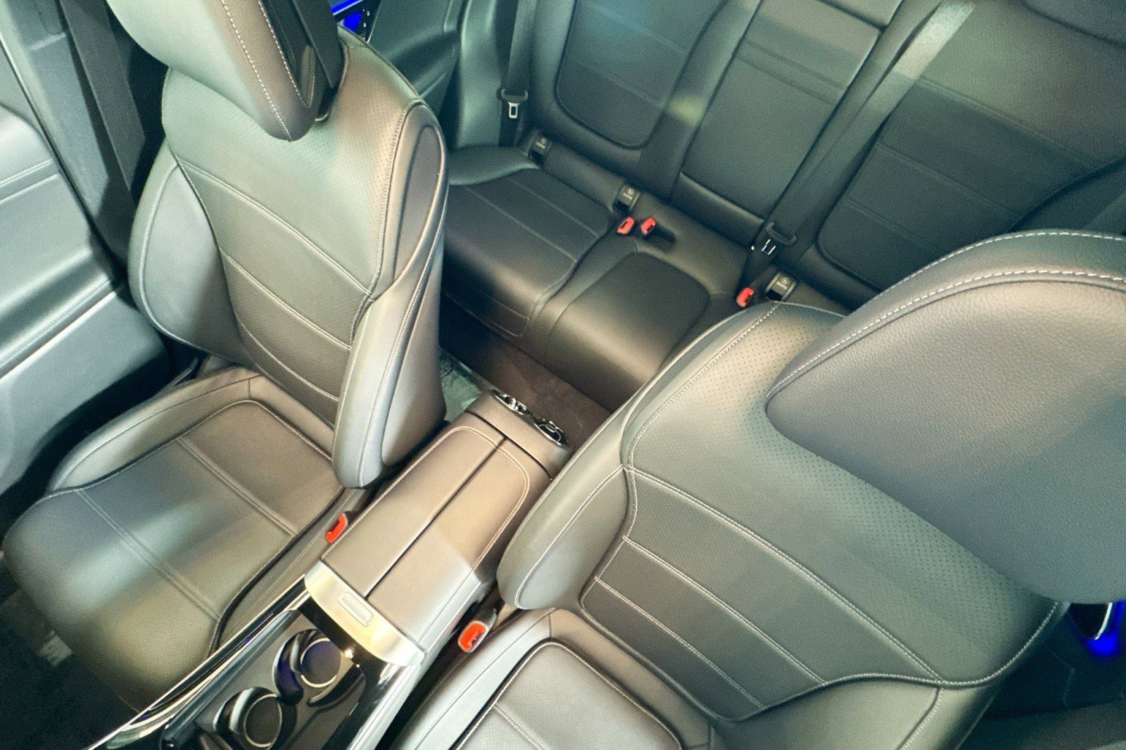 Used 2023 Mercedes-Benz GLC 300 4MATIC image 19