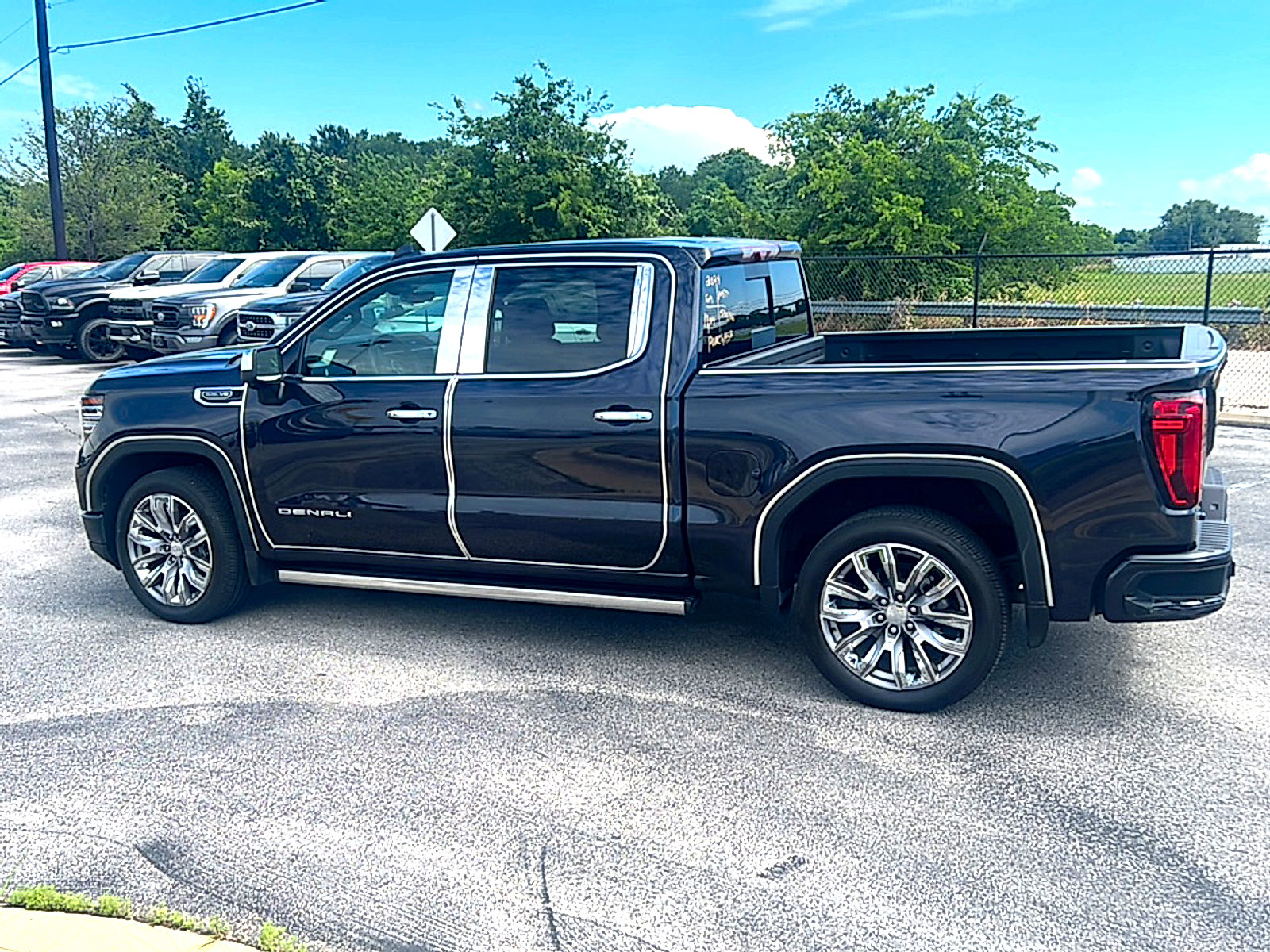 Used 2024 GMC Sierra 1500 Denali w/ Denali Reserve Package RWD image 6