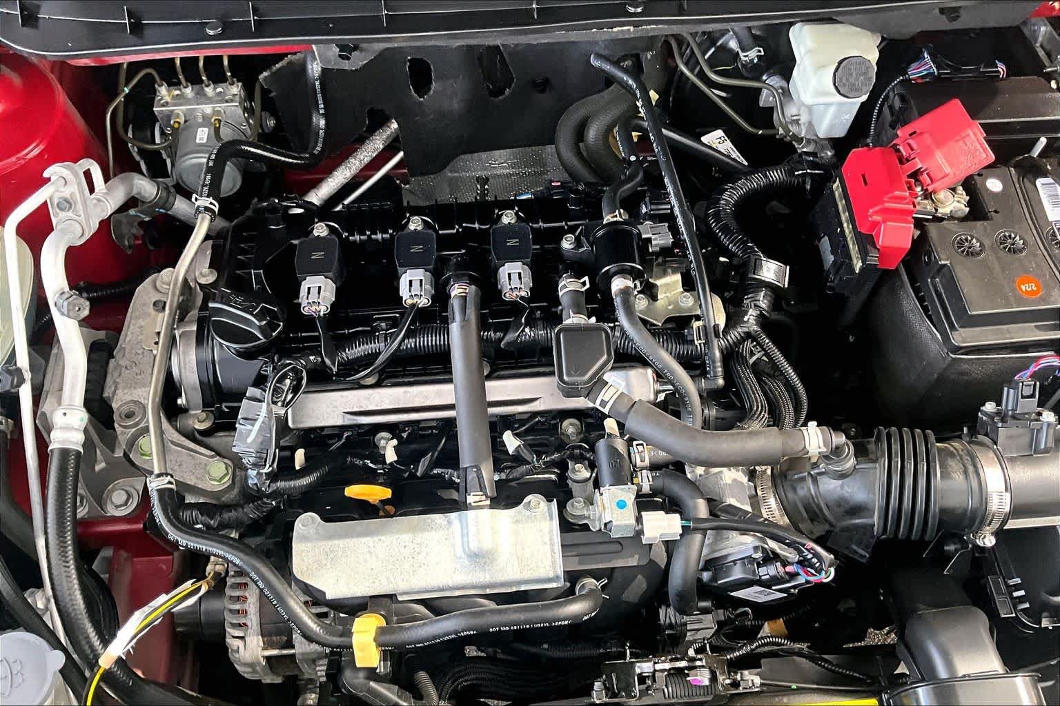 Certified 2020 Nissan Kicks SR FWD image 32