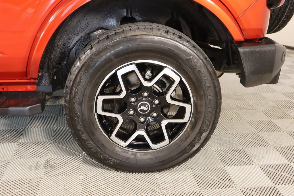 Used 2023 Ford Bronco Outer Banks image 19