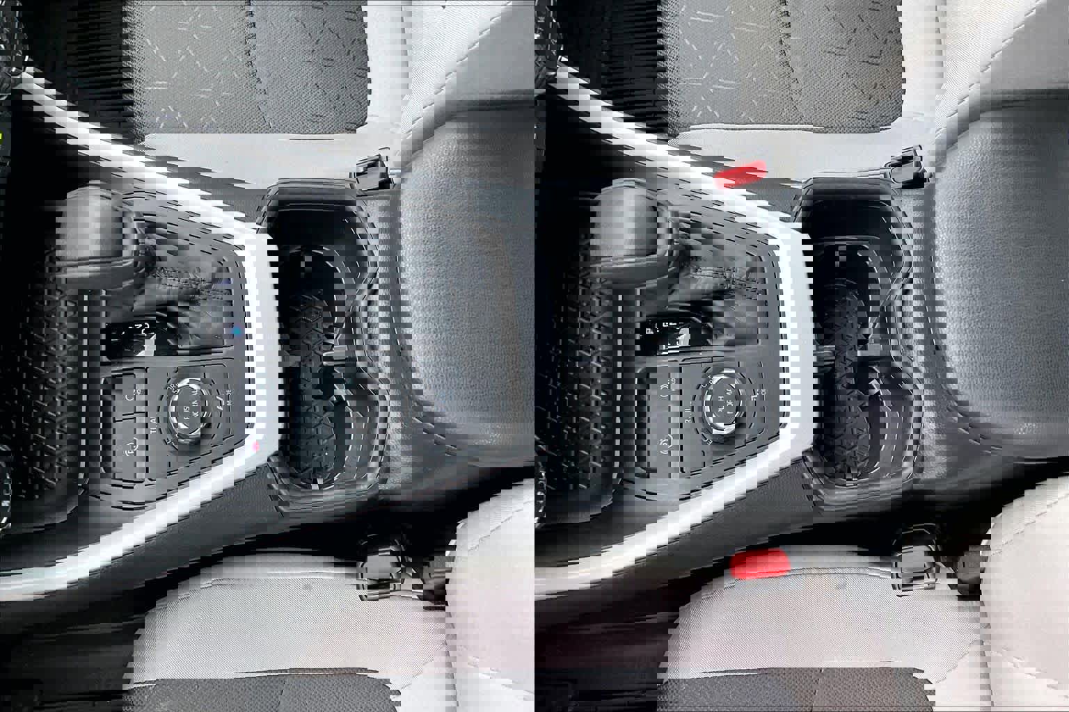 Used 2022 Toyota RAV4 XLE image 14