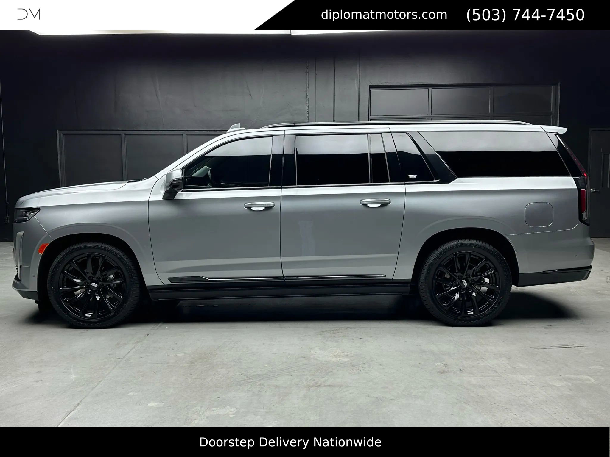 Used 2023 Cadillac Escalade ESV Sport Platinum w/ LPO, ONYX Package image 3